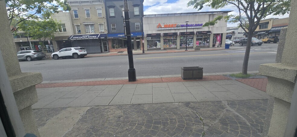 More Photos Of 50 Main St, Hempstead Medical For Lease