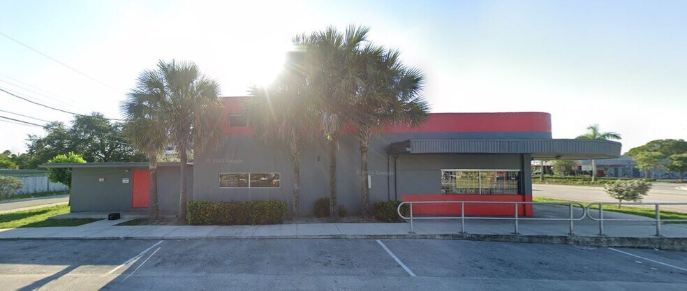 More Photos Of 2731 Broward Blvd, Fort Lauderdale Freestanding For Sale