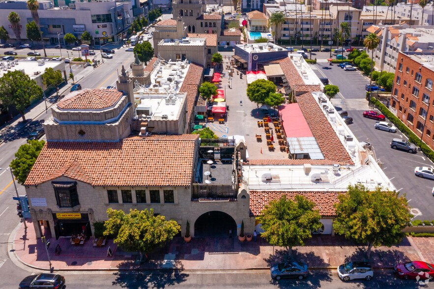 More Photos Of 3451 W 6th St, Los Angeles Storefront Retail Office For Lease