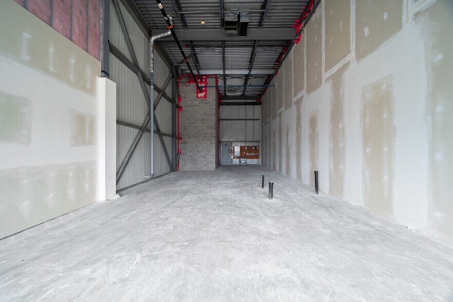 More Photos Of 1325 Centennial Dr, Kingston Flex For Lease