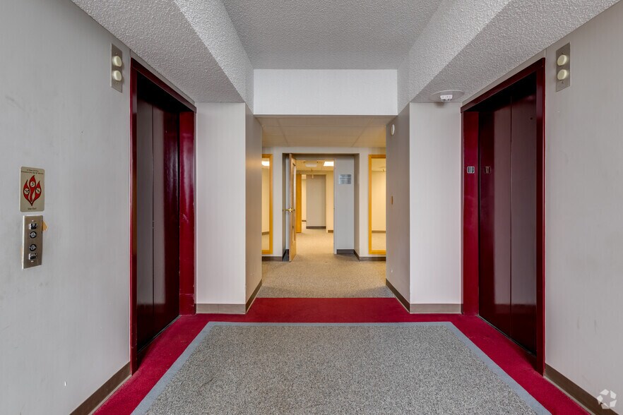 Photo of 17th Floor Ste 60-1700