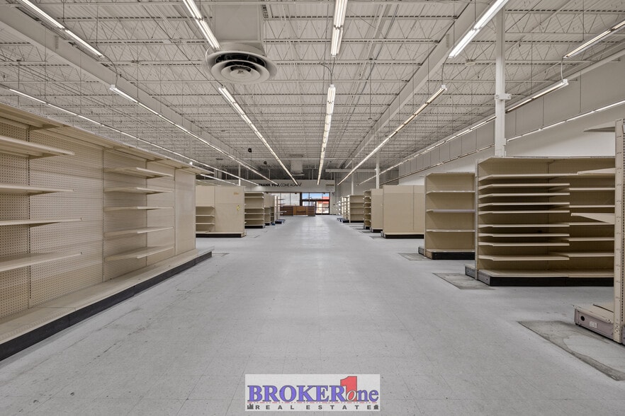 More Photos Of 2135 E 12th St, Casper Unknown For Lease