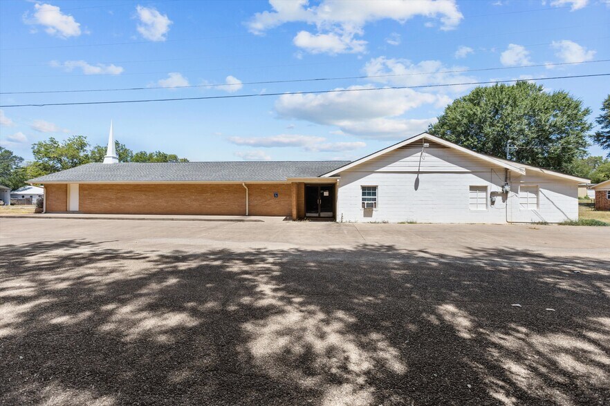 More Photos Of 201 Ragland St, Palestine Religious Facility For Sale