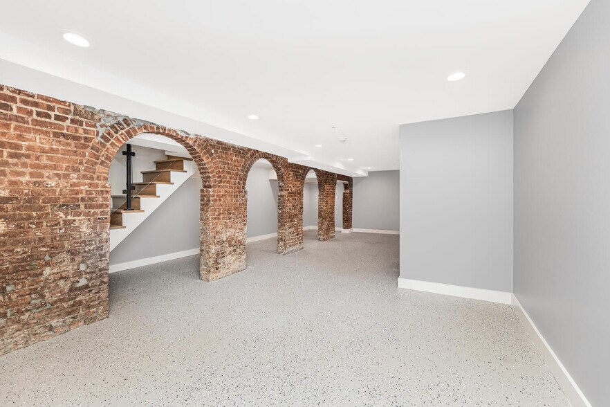 More Photos Of 11A Arlington Pl, Brooklyn Apartments For Sale