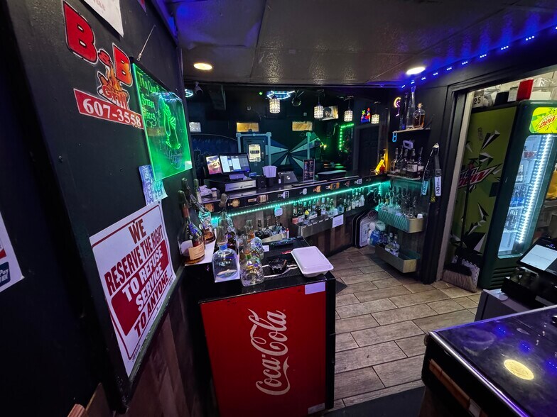 More Photos Of 2914 Salem Ave, Dayton Bar For Sale