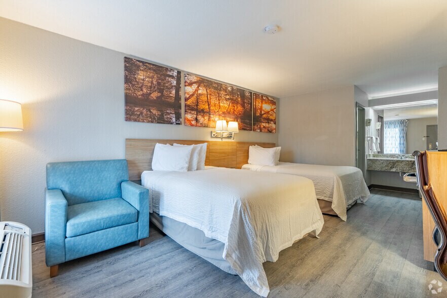 More Photos Of 2701 Highway 82 E, Greenville Hotel For Sale