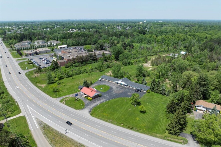 More Photos Of 1630 Southwestern blvd, West Seneca Hotel For Sale