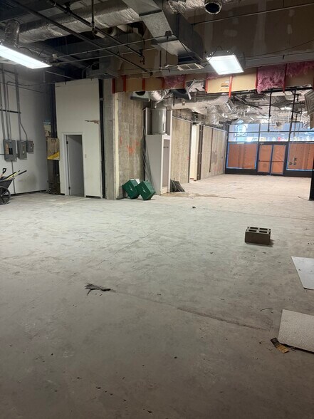 More Photos Of 211 E Ohio St, Chicago Apartments For Lease