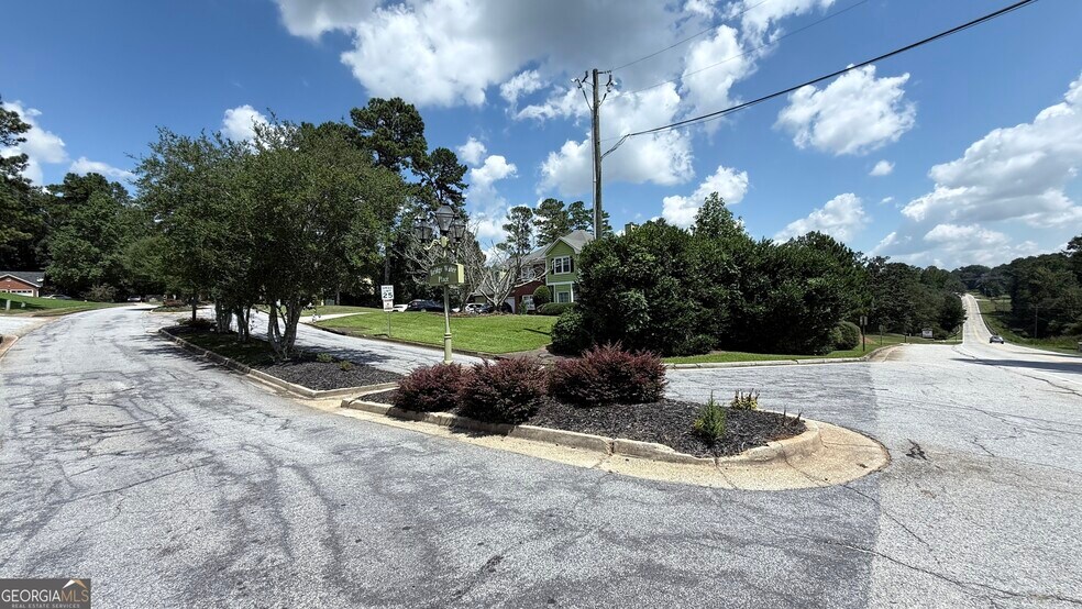 More Photos Of 1401 Stone Bridge Ln SW, Conyers Office Residential For Sale