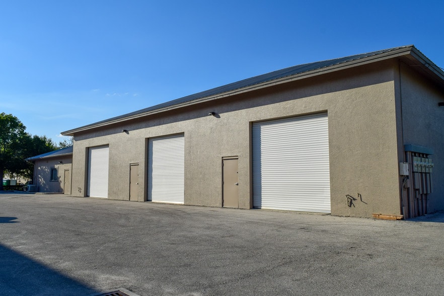More Photos Of 17161 Alico Center Rd, Fort Myers Warehouse For Lease