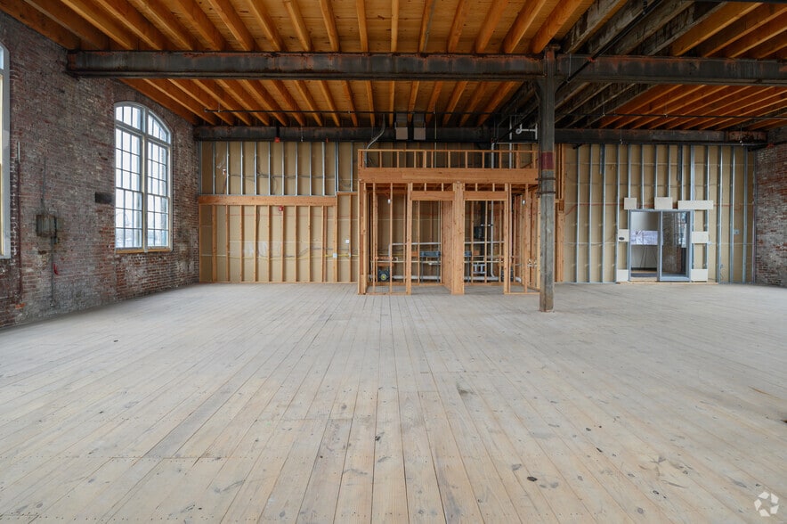 More Photos Of 21 Clark St, Trenton Unknown For Lease