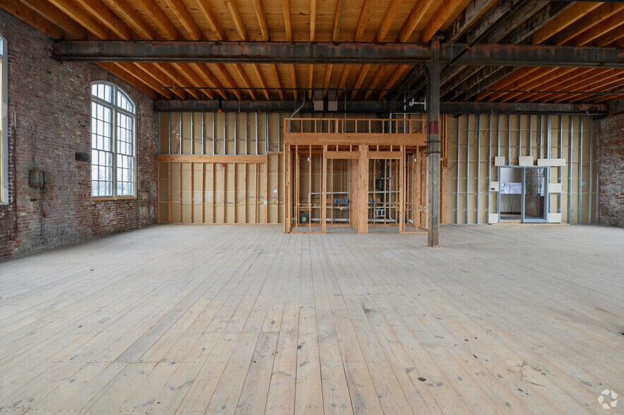 More Photos Of 21 Clark St, Trenton Unknown For Lease