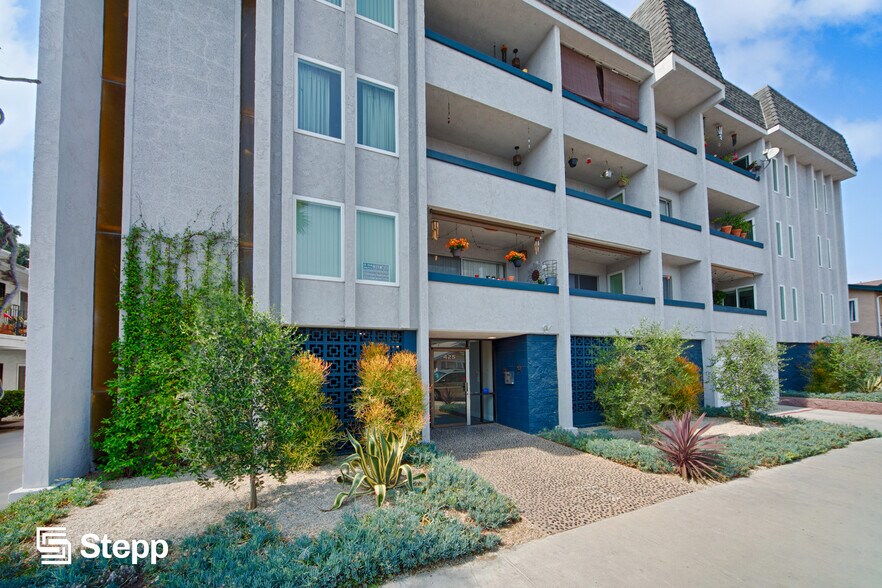 More Photos Of 425 Coronado Ave, Long Beach Apartments For Sale