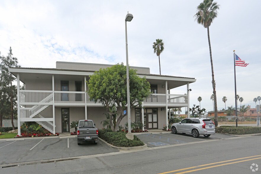 More Photos Of 996-1000 S Seaward Ave, Ventura Office For Lease