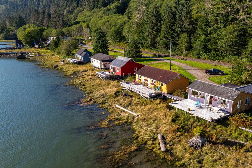 More Photos Of 3900 Skeena Dr, Port Edward Land For Sale
