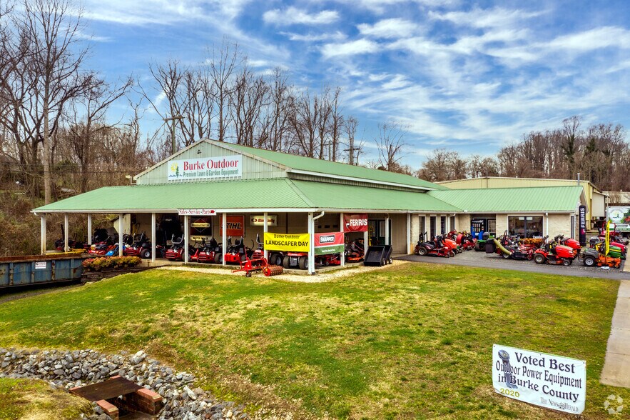 More Photos Of 402-422 W Fleming Dr, Morganton Unknown For Lease