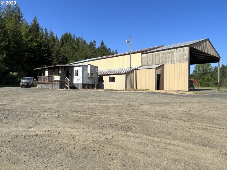More Photos Of 94755 Quiet Valley Ln, Myrtle Point Warehouse For Lease
