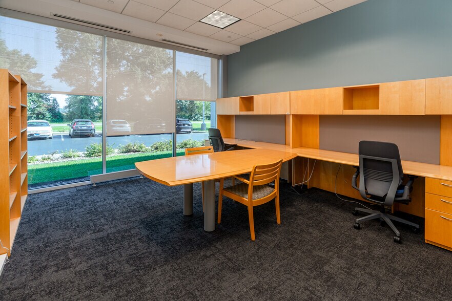 More Photos Of 5001 Meadowland Pky, Marion Office For Sale