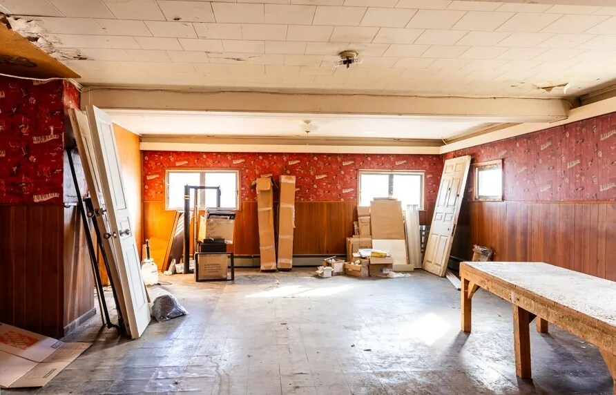 More Photos Of 166 Summit St, Mohawk Warehouse For Sale