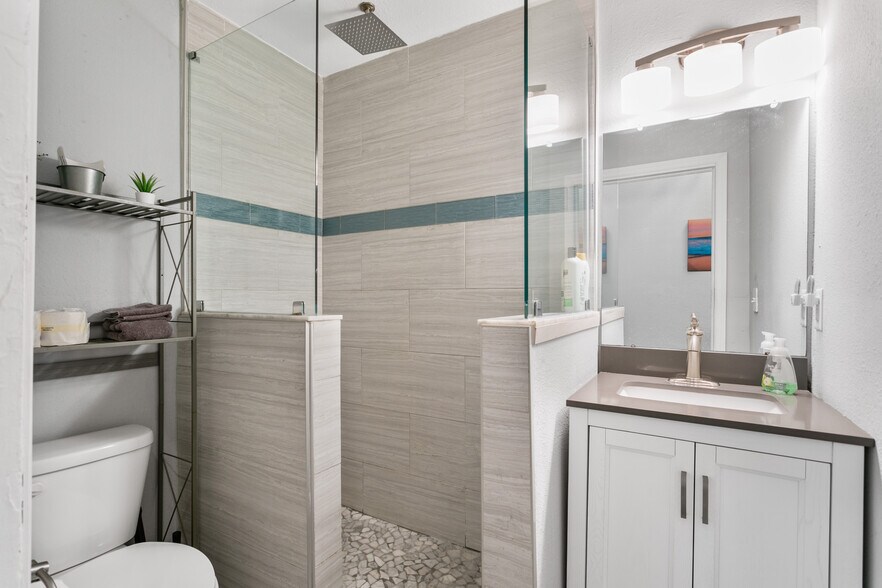 More Photos Of 1720 W Hills Ave, Tampa Apartments For Sale