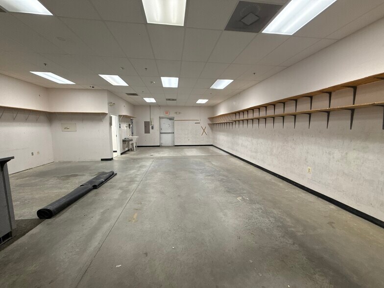 More Photos Of 9745 Patriot Hwy, Fredericksburg Unknown For Lease