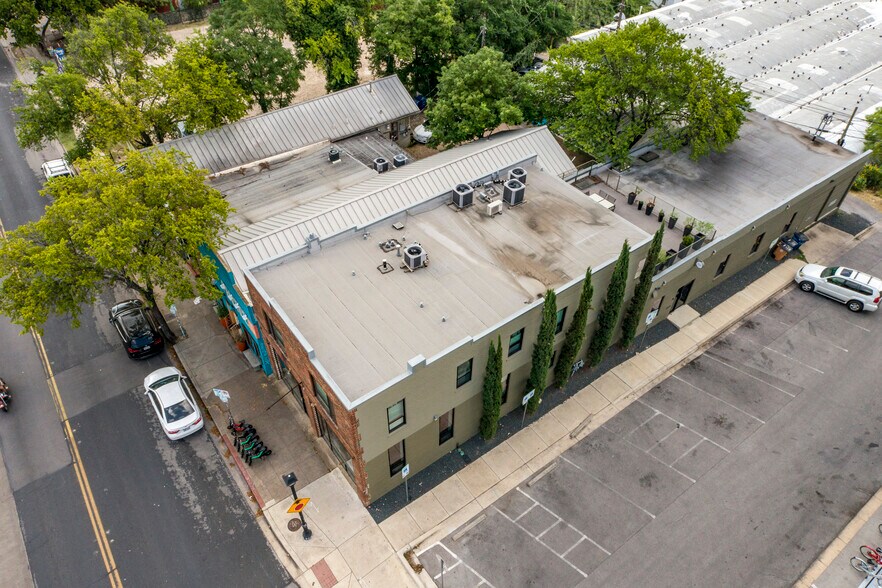 More Photos Of 1101 E 6th St, Austin Loft Creative Space For Lease
