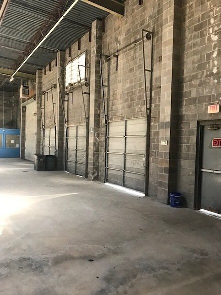 More Photos Of 2940 Bert Kouns Industrial Loop, Shreveport General Retail For Lease