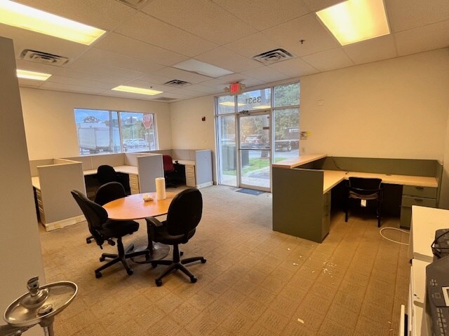 More Photos Of 3445-3499 High Ridge Rd, Boynton Beach Warehouse For Lease