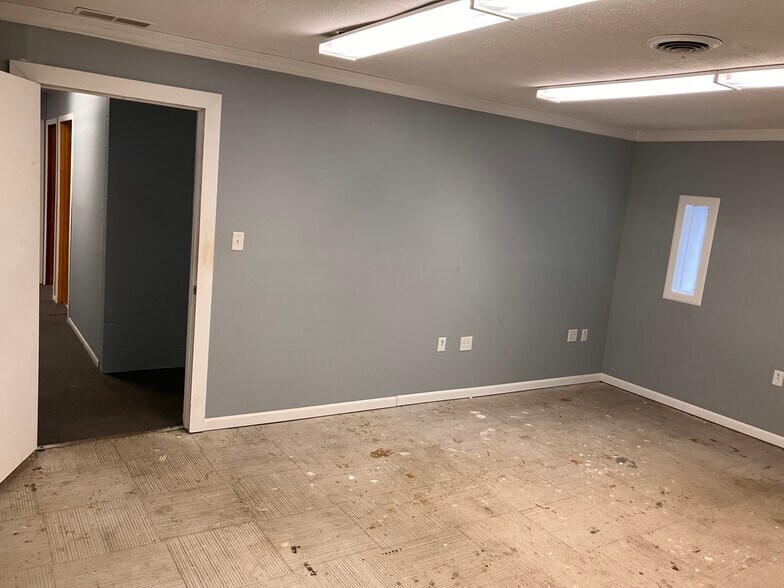 More Photos Of 68 Comet Ave, Buffalo Industrial For Lease