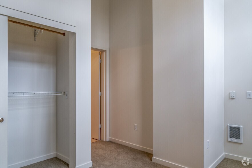 More Photos Of 1115 SW Market St, Portland Apartments For Sale