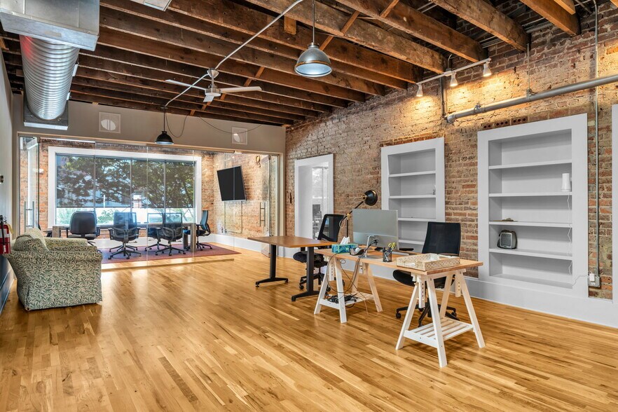 More Photos Of 341-345 W Main St, Durham Storefront Retail Office For Lease