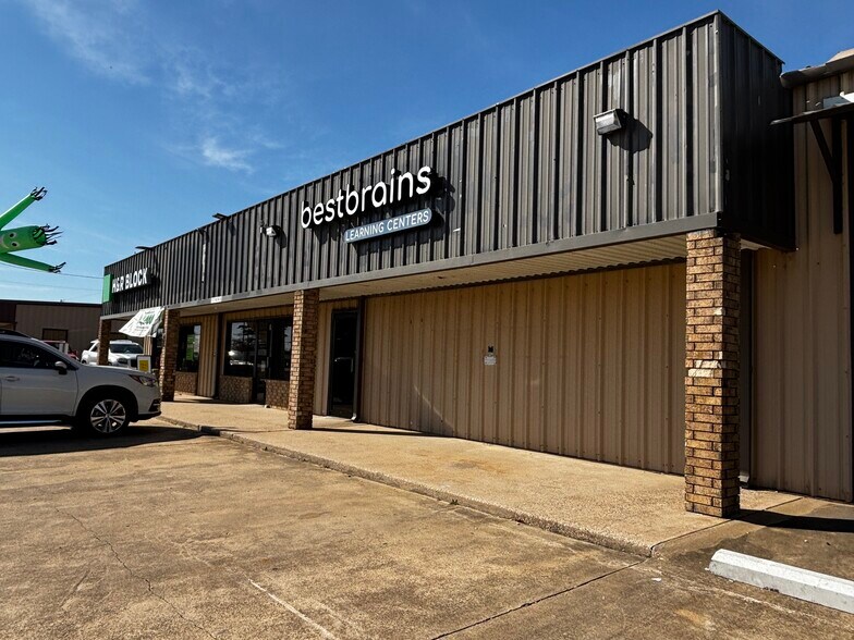 More Photos Of 5315 US Highway 377 S, Aubrey Storefront Retail Office For Lease