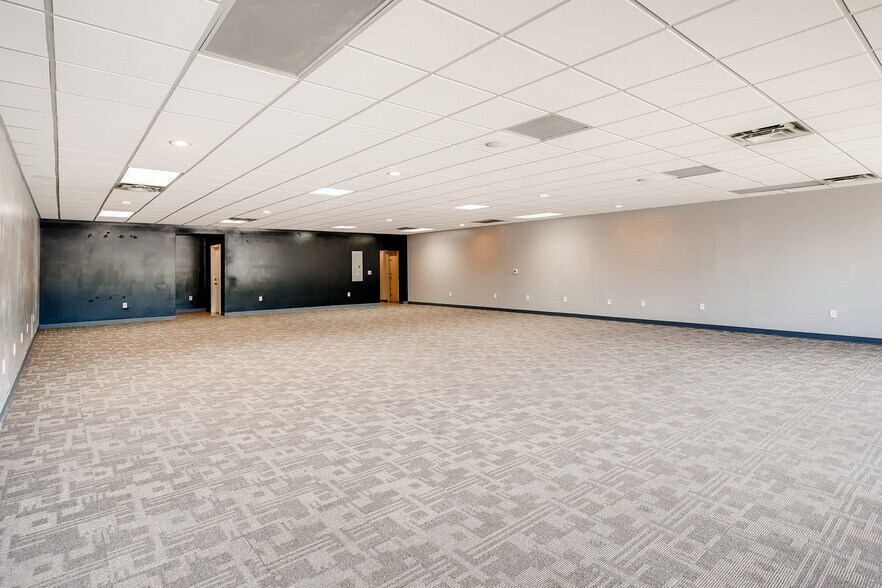 More Photos Of 7580 Sheridan Blvd, Westminster Storefront For Sale