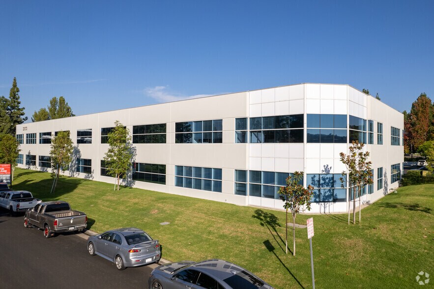 More Photos Of 23172 Plaza Pointe Dr, Laguna Hills Office For Sale