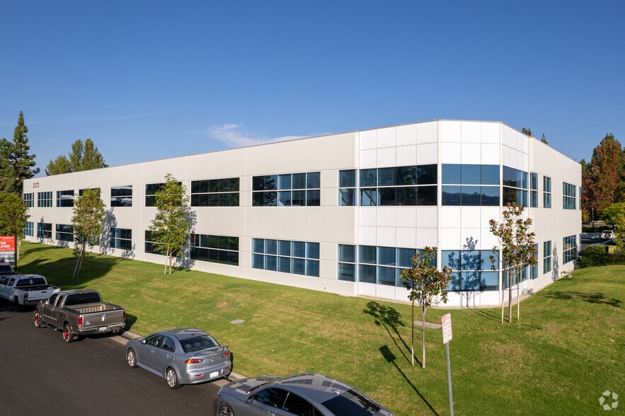 More Photos Of 23172 Plaza Pointe Dr, Laguna Hills Office For Lease
