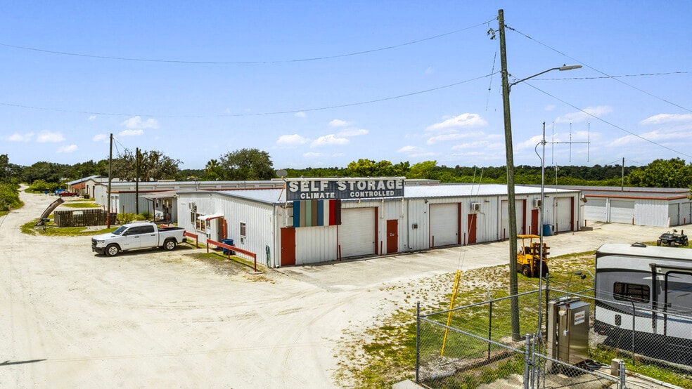 More Photos Of 107 Caladium Row, Sebring Self Storage For Sale