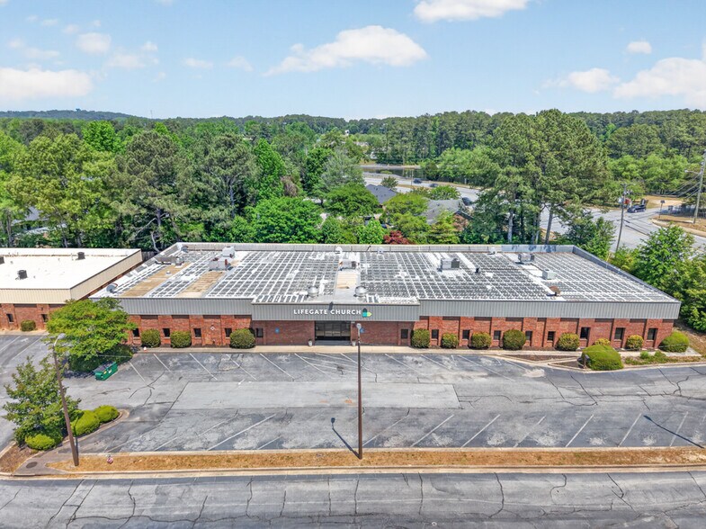 Primary Photo Of 3005 Lenora Church Rd, Snellville Office For Sale