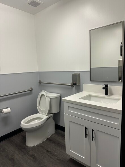 More Photos Of 1135 Westminster Ave, Alhambra Distribution For Lease