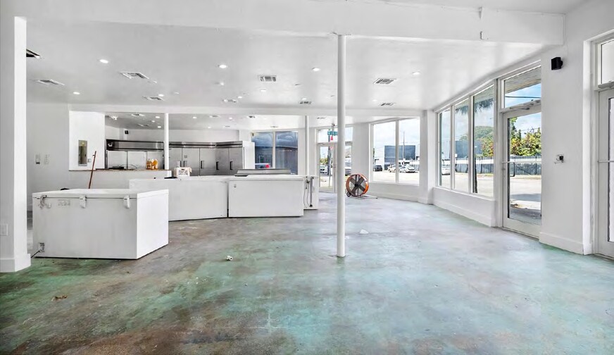 More Photos Of 2829 NW 13th Ave, Miami Storefront Retail Office For Sale