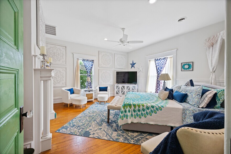 More Photos Of 104 W Main St, Elizabeth City Office Residential For Sale