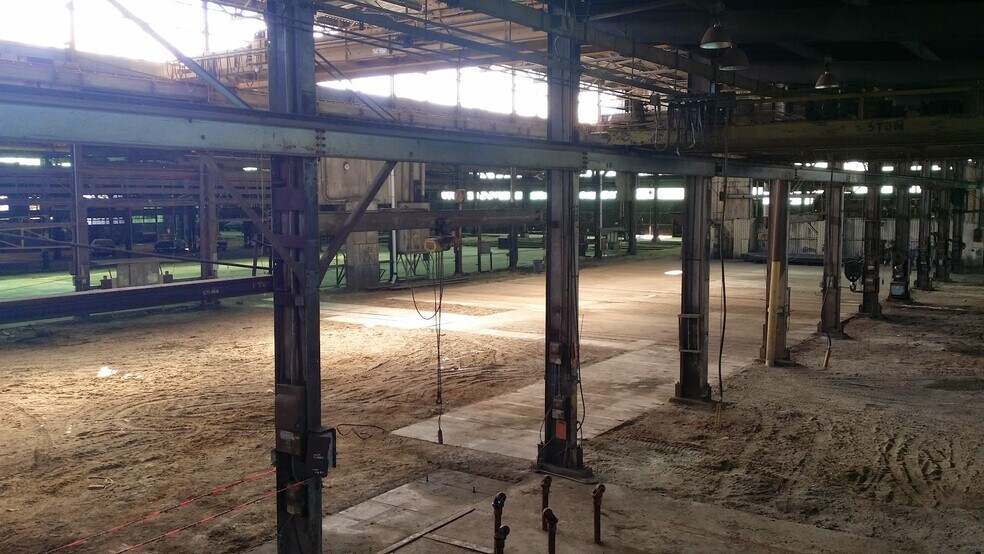 More Photos Of 1431 S Elm Eugene St, Greensboro Manufacturing For Lease