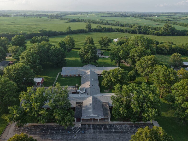 Primary Photo Of 300 Cedar St, Tarkio Skilled Nursing Facility For Sale