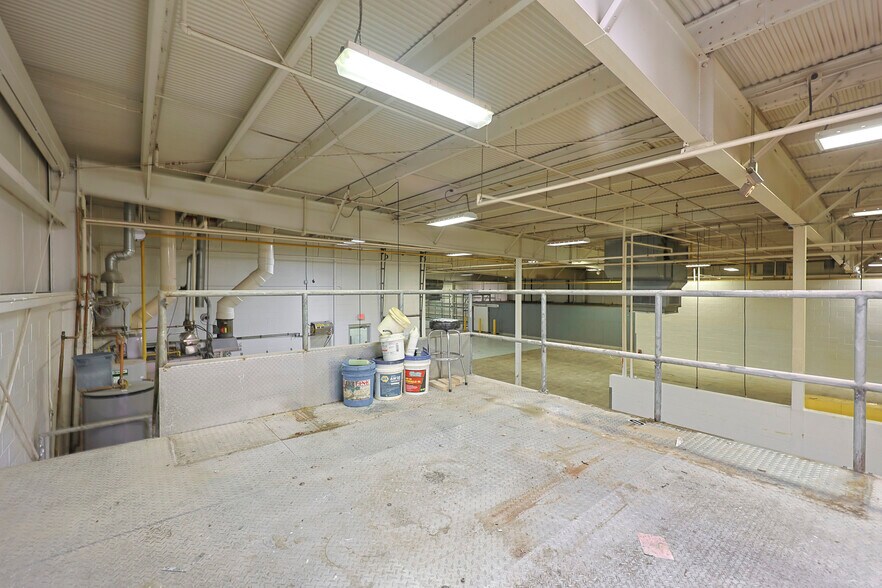 More Photos Of 125 Liberty St, Brockton Manufacturing For Lease