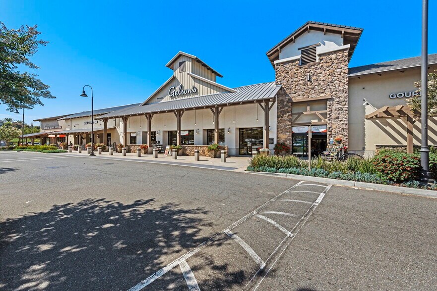 More Photos Of 29851 Ortega Hwy, Mission Viejo Unknown For Lease