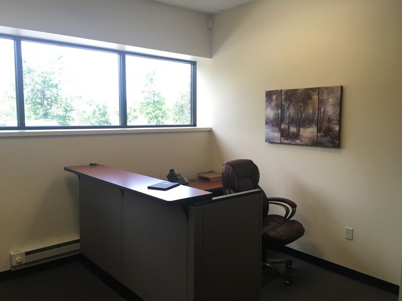 More Photos Of 400 Riverwalk Pky, Tonawanda Light Manufacturing For Lease