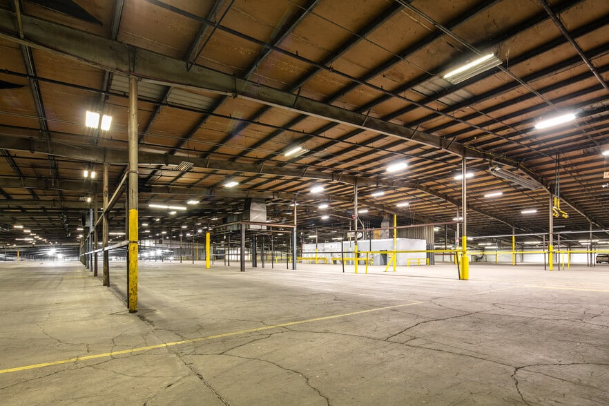 More Photos Of 130 Ecton Rd, Winchester Unknown For Lease