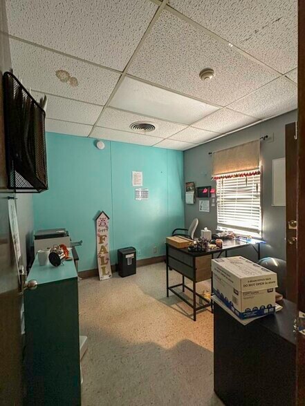 More Photos Of 70 N 31st St, Clinton Healthcare For Sale