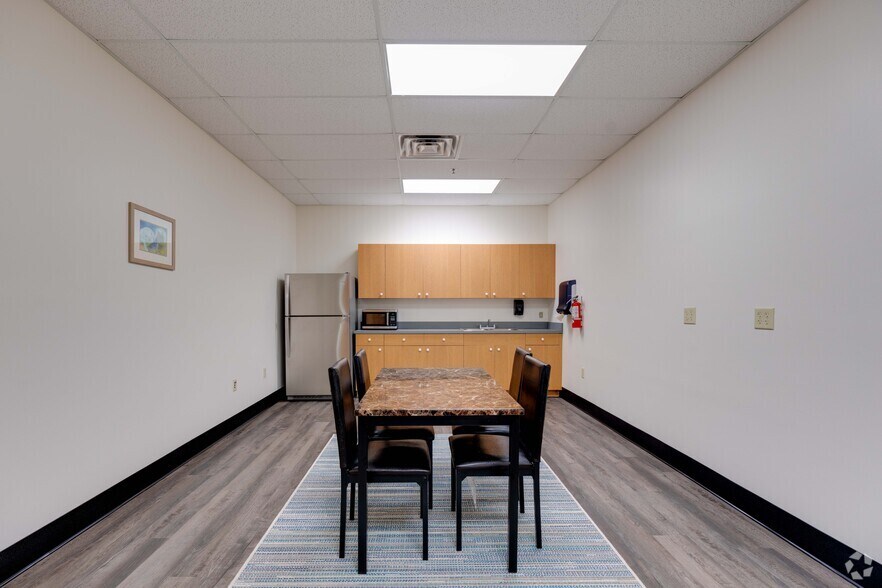 More Photos Of 1017-1067 Mason Ave, Daytona Beach Unknown For Lease
