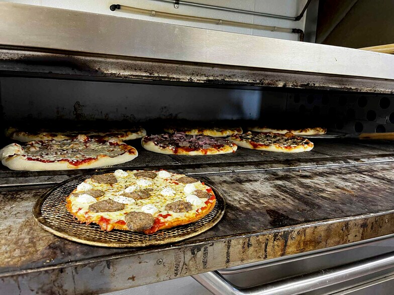 More Photos Of 181 Waterville Rd, Belfast Restaurant For Sale