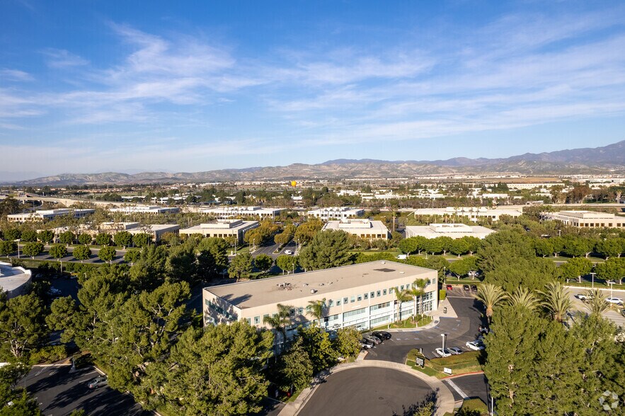 More Photos Of 1 Venture, Irvine Office For Lease